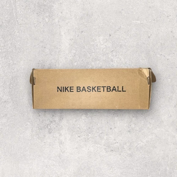 Athletic_Shoes